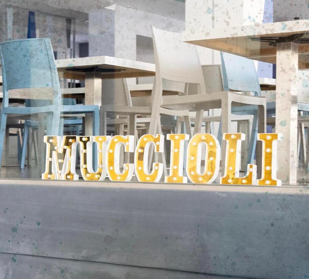 Hotel Muccioli Misano Adriatico Exteriör bild